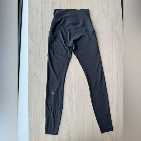 Wunder Train High-Rise Tight with Pockets 28" size 6 Graphite Gray - Picture 4 of 7